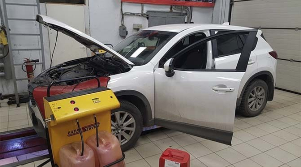 Проверка уровня и замена масла в АКПП Мазда CX-5 своими руками