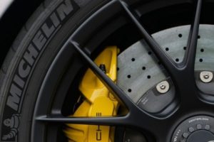 Во Франции будут закрыты два завода Michelin