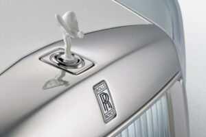 Rolls-Royce выпустил эксклюзивный автомобиль тиражом всего 10 экземпляров