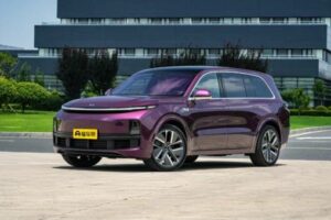Lixiang официально в России: все цены на кроссоверы Li Auto (L6, L7 и L9). Старт продаж у дилеров