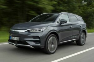 Самые популярные производители китайских автомобилей: обзор лидеров рынка