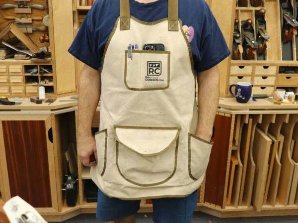 Рабочие фартуки: надежная защита для профессиональной деятельности Рабочие фартуки: надежная защита для профессиональной деятельности