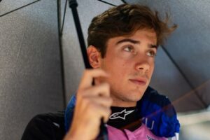 Гонщик «Формулы‑1» Колапинто продолжит выступать за «Альпин» в 2026 году — СМИ