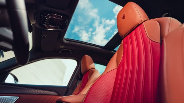 Спецверсия Maserati Grecale Tributo Il Bruciato: истина в вине