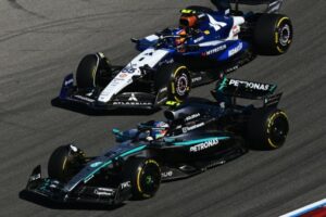 Пилот «Уильямса» Сайнс потеряет пять позиций на старте Гран‑при Мехико за столкновение с Антонелли