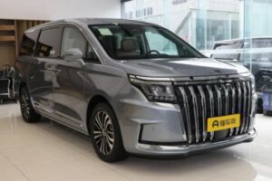 JAC RF8: премиальный минивэн выходит на российский рынок (близнец Sollers SP7). Предварительные цены, фото и характеристики