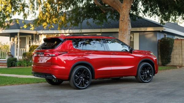 Представлен гибридный Nissan Rogue с возможностью подзарядки