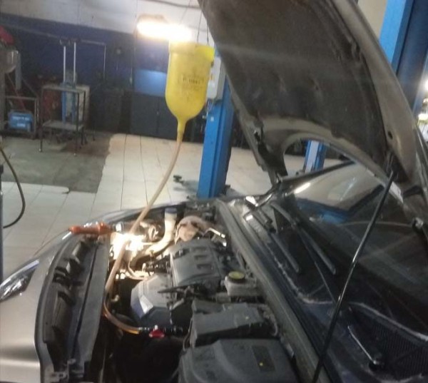 Полная и частичная замена масла в АКПП Peugeot 308 своими руками