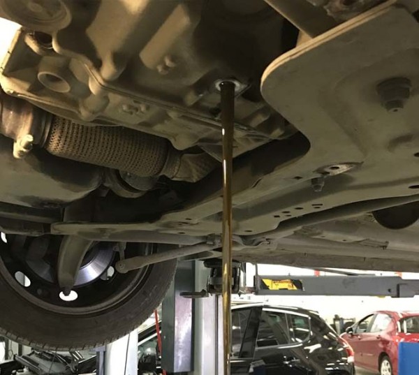 Полная и частичная замена масла в АКПП Peugeot 308 своими руками