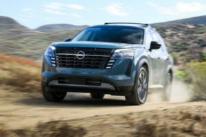 Nissan Pathfinder для США подготовился к новому модельному году