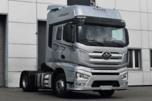 Седельный тягач FAW J7: мощь, надежность и комфорт для вашего бизнеса