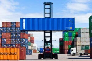 Авто, ж/д или мультимодальные перевозки: какой транспорт выбрать для доставки контейнера?