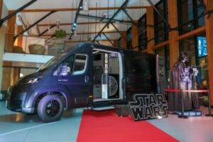 Автодом Fiat Ducato перешел на темную сторону силы «Звездных войн»