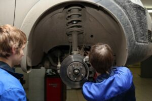 Судебный прецедент: дилеру предоставить новую иномарку