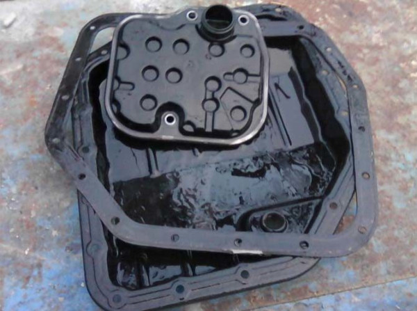 Полная и частичная замена масла своими руками в АКПП Toyota Corolla E150/E120 кузов