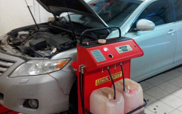 Полная и частичная замена масла в АКПП Тойота Рав 4 своими руками