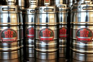 Пиво в кегах оптом: как выбрать, хранить и зарабатывать на разливе