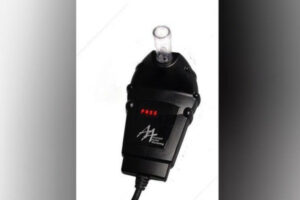 Российские автодилеры выступили против обязательных алкозамков в автомобилях