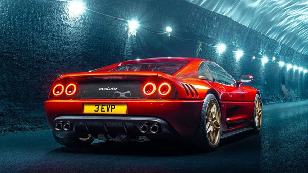 Рестомод 355 by Evoluto показался в серийном виде: новое шасси и два мотора на выбор Рестомод 355 by Evoluto показался в серийном виде: новое шасси и два мотора на выбор