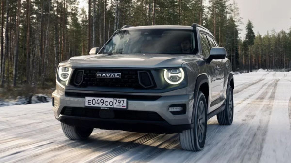 Российский кроссовер Haval H7 стал мощнее и дороже