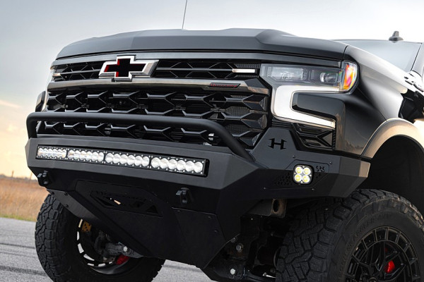 Масл-трак Hennessey Chevrolet Silverado ZR2 Goliath 700: Голиаф против рептилоидов Масл-трак Hennessey Chevrolet Silverado ZR2 Goliath 700: Голиаф против рептилоидов
