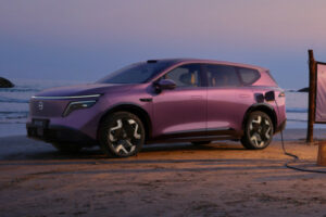 Кроссовер Nissan NX8: интерьер и прием заказов