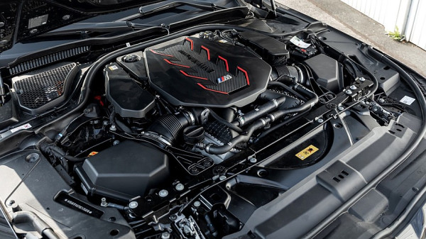 Manhart MH5 900E Touring: мощный &laquo;утюг&raquo;, рождённый обижать суперкары