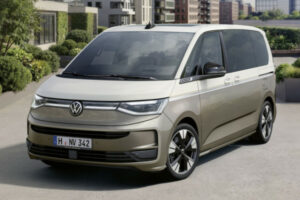 Volkswagen раскрыл обновленный Multivan за несколько месяцев до премьеры