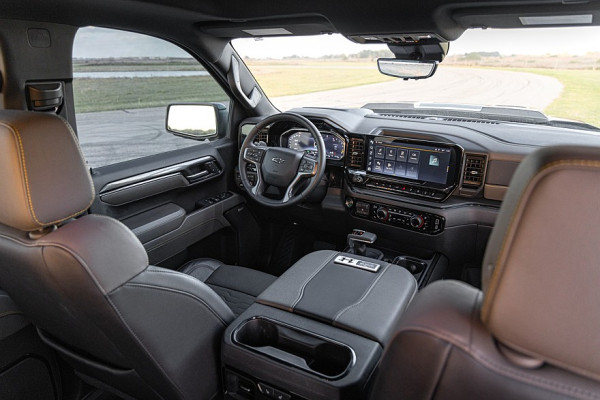 Масл-трак Hennessey Chevrolet Silverado ZR2 Goliath 700: Голиаф против рептилоидов Масл-трак Hennessey Chevrolet Silverado ZR2 Goliath 700: Голиаф против рептилоидов