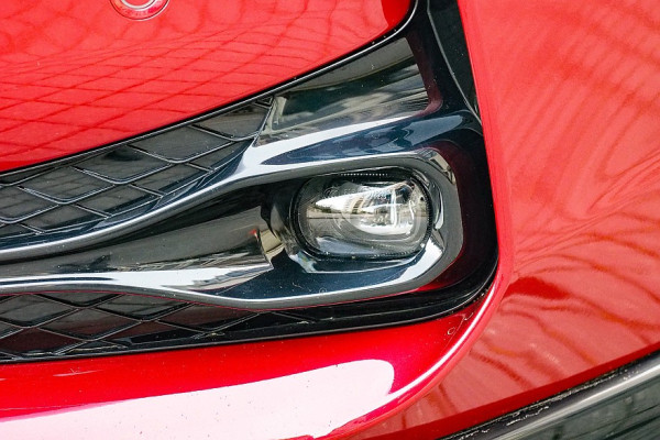 Линейка от второго партнера: тест-драйв Москвичей М70 и М90