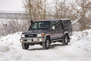 Назад в будущее, вперед в прошлое: опыт владения Toyota Land Cruiser 70