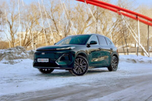 Звездолёт с компромиссами: тест-драйв Geely EX5 EM-i