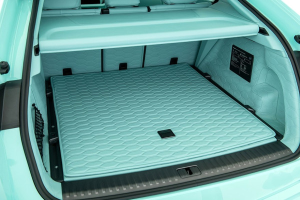 Brabus 900 на базе Lamborghini Urus SE: провокационный мятный и традиционный чёрный