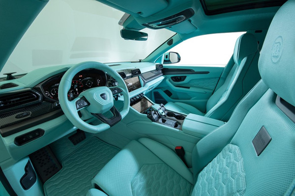 Brabus 900 на базе Lamborghini Urus SE: провокационный мятный и традиционный чёрный