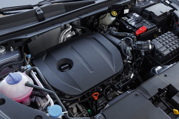 Внешность в стиле «электричек» и новый салон: тест-драйв новой Omoda C5 Внешность в стиле «электричек» и новый салон: тест-драйв новой Omoda C5