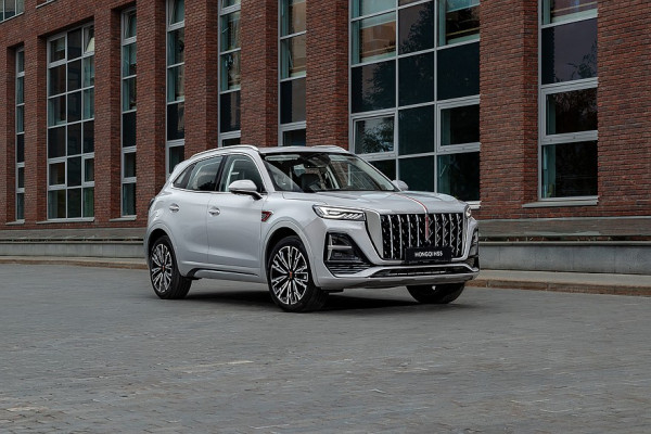 Семь причин купить Hongqi HS5