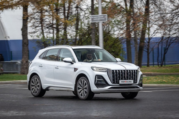 Семь причин купить Hongqi HS5