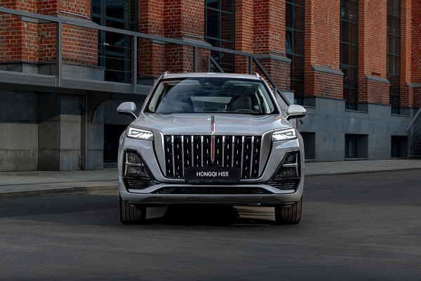Семь причин купить Hongqi HS5