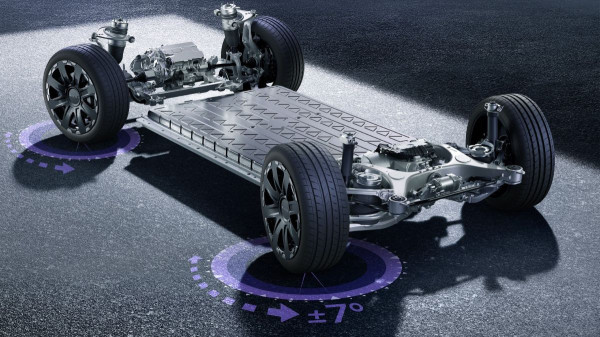 Кроссовер AUDI E7X дебютировал в Китае Кроссовер AUDI E7X дебютировал в Китае