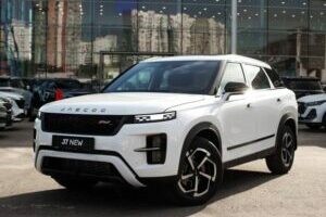 JAECOO J7 и Changan UNI-S: сравнение кроссоверов