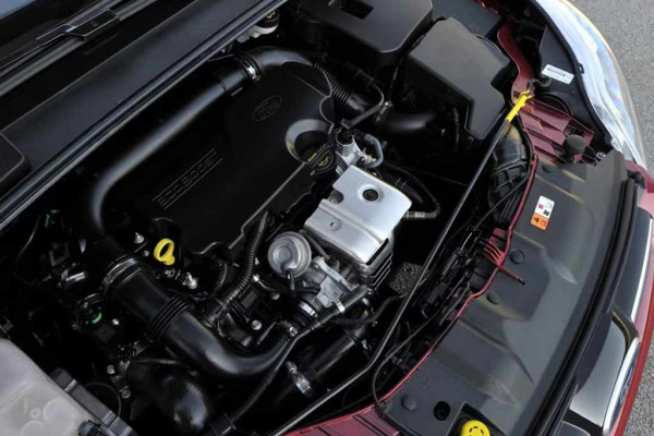 Как сэкономить на ремонте Ford Focus без потери качества и гарантии