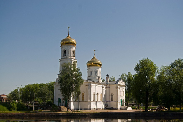 Трасса, которую мы потеряли: едем из Москвы в Петербург на Sollers SF5