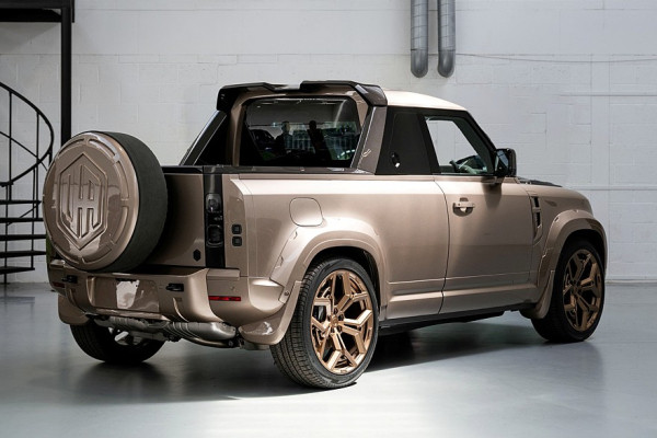 Urban Automotive сделала крутой карбоновый пикап на базе Land Rover Defender 110