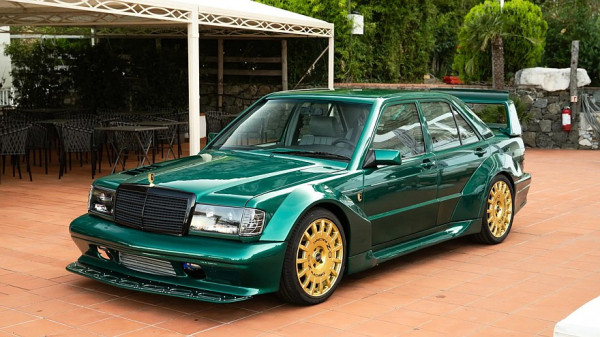 Vespera Iride Evo 5: крутой рестомод в стиле Mercedes-Benz 190 E 2.5-16 Evolution II