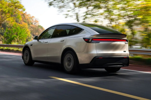 Удлиненная Tesla Model Y L: теперь не только в Китае Удлиненная Tesla Model Y L: теперь не только в Китае
