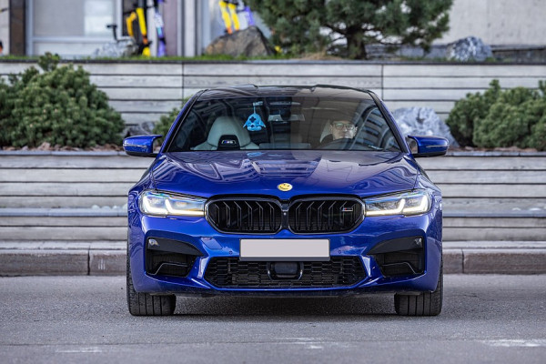 Любил одно, купил другое: опыт владения BMW M5 F90