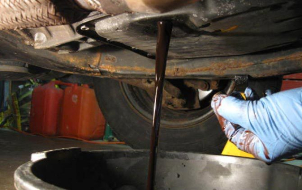 Полная и частичная замена масла в АКПП своими руками