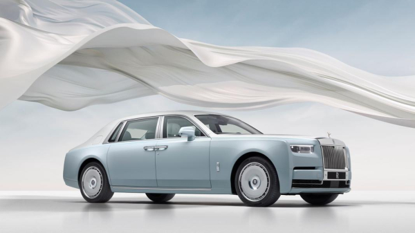 Rolls-Royce выпустил эксклюзивный автомобиль тиражом всего 10 экземпляров