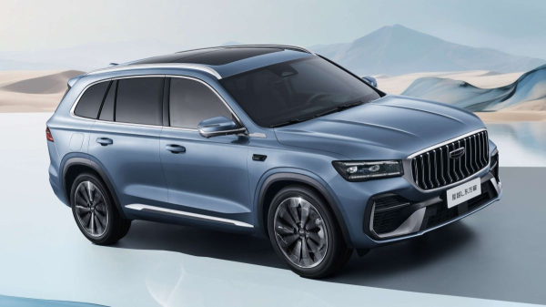 Geely Monjaro обновлен во второй раз: салон и мощность