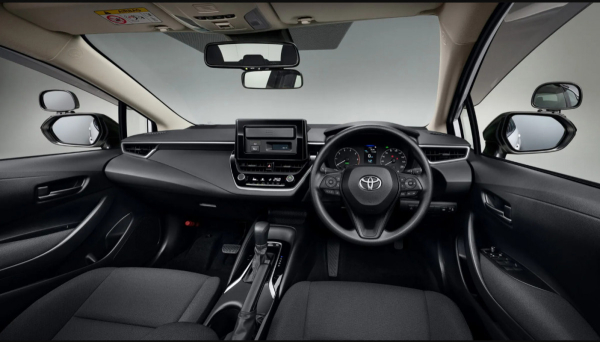 Toyota Corolla в Японии сохранила &laquo;механику&raquo;, но только для автошкол